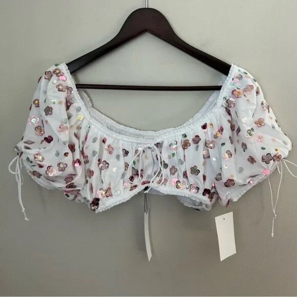 For Love & Lemons Crop Top Cold Hearted Short Sleeve Sequin Flower White Pink - Picture 15 of 15